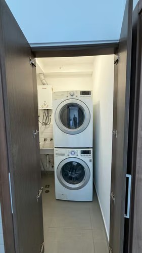 Listing photo 6