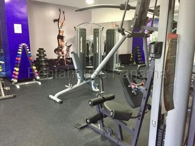Listing photo 6